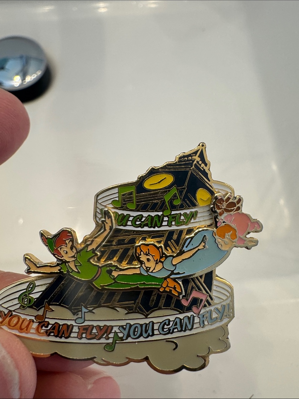 Disney Gold-Back Enamel Pin - Picture 4 of 5